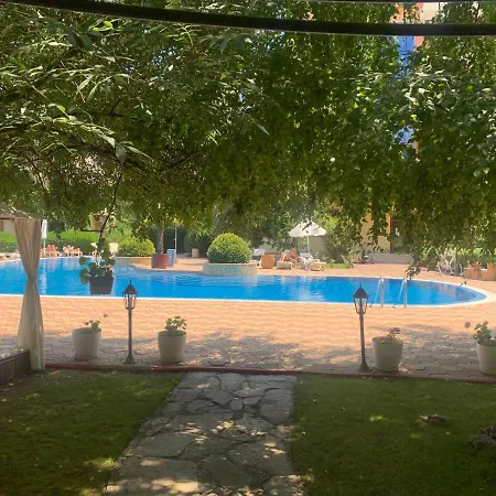 Anita Apartments Апартамент *