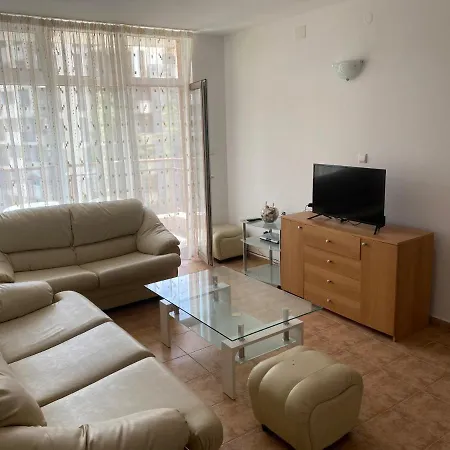 Апартамент Anita Apartments *